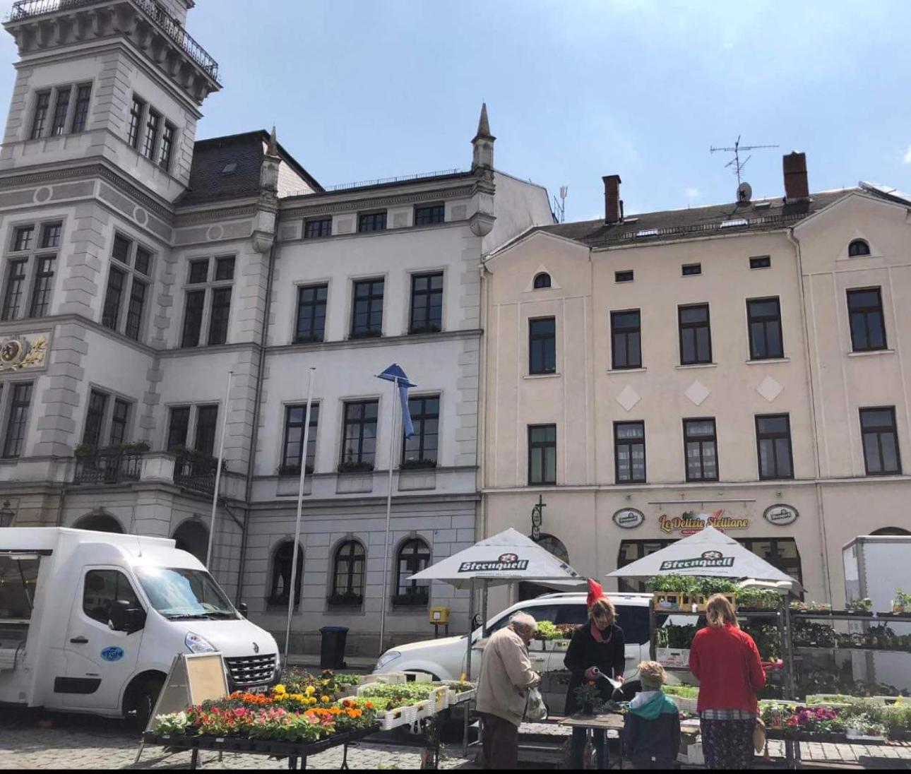 Ein Zimmer Wohnung Am Markt Oelsnitz  Exterior photo