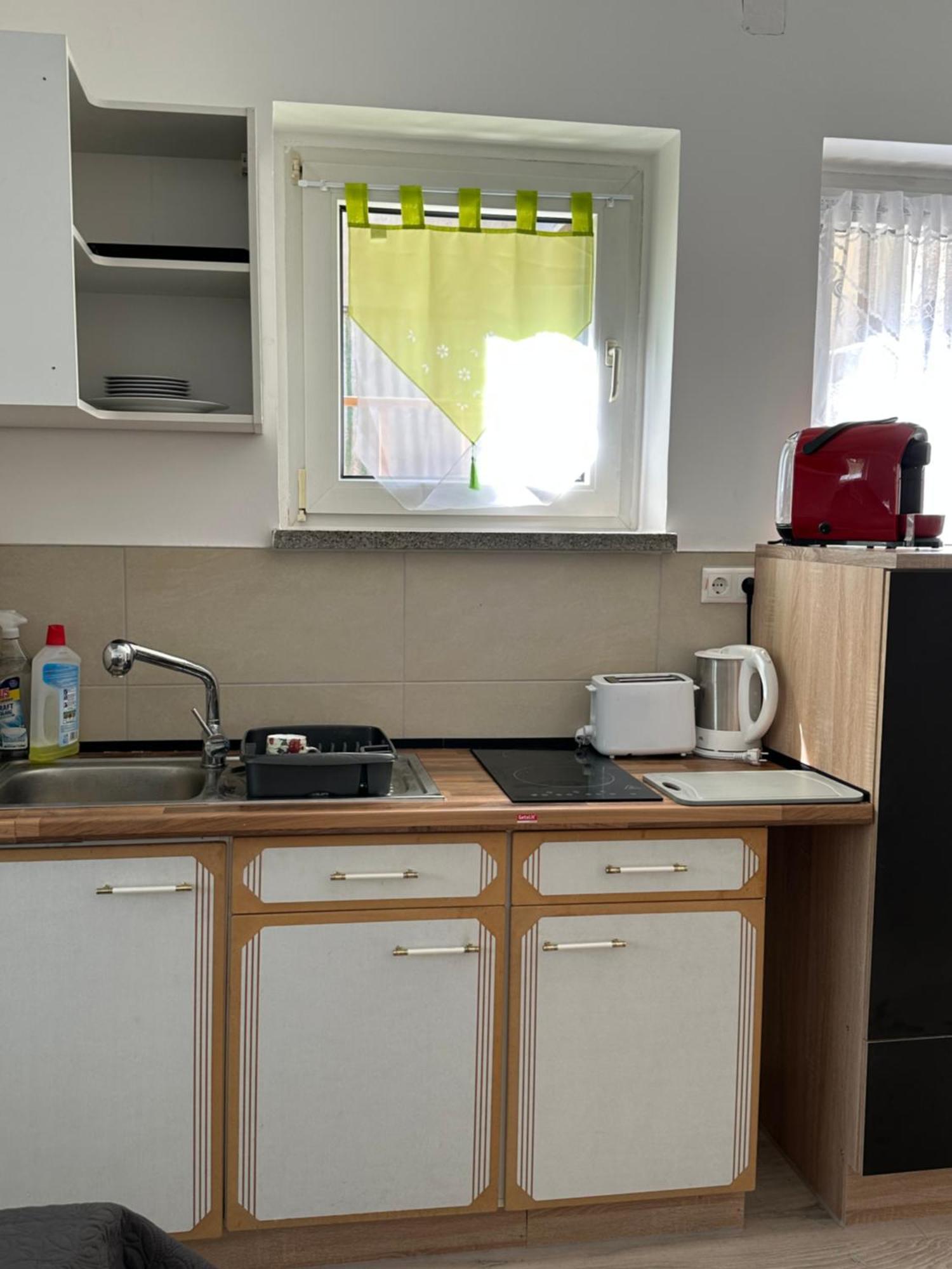 Ein Zimmer Wohnung Am Markt Oelsnitz  Exterior photo